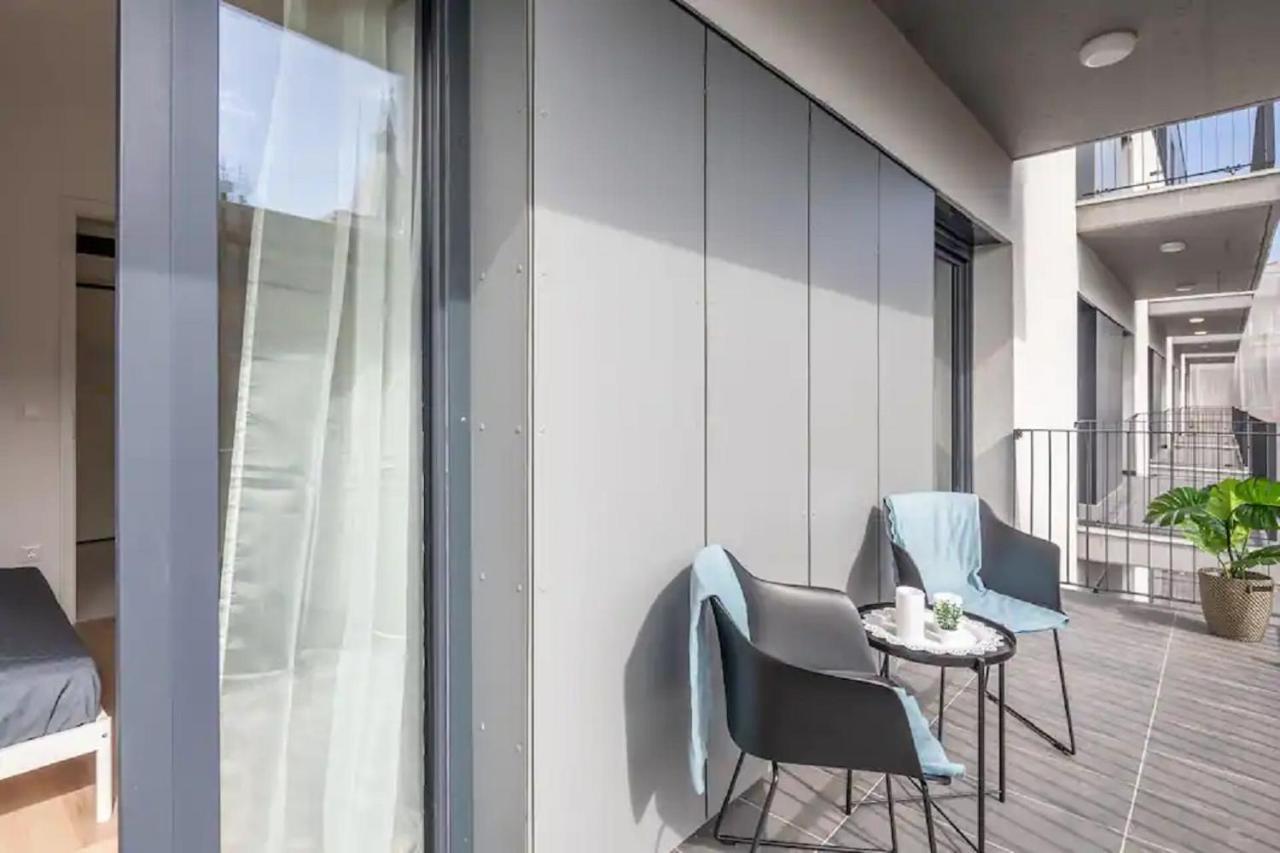 Brand New Modern Apartment-2 Rooms-Balcony-Garage Budapest Eksteriør billede