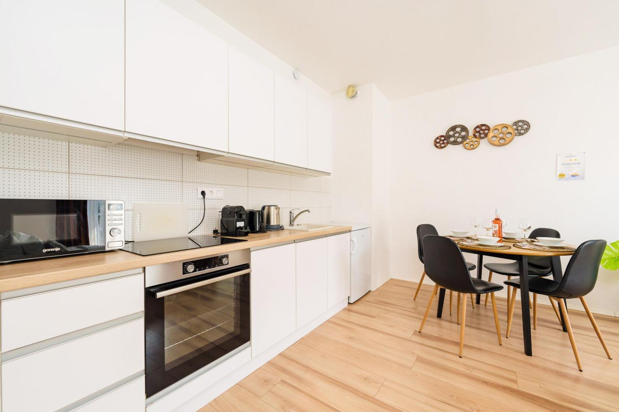Brand New Modern Apartment-2 Rooms-Balcony-Garage Budapest Eksteriør billede