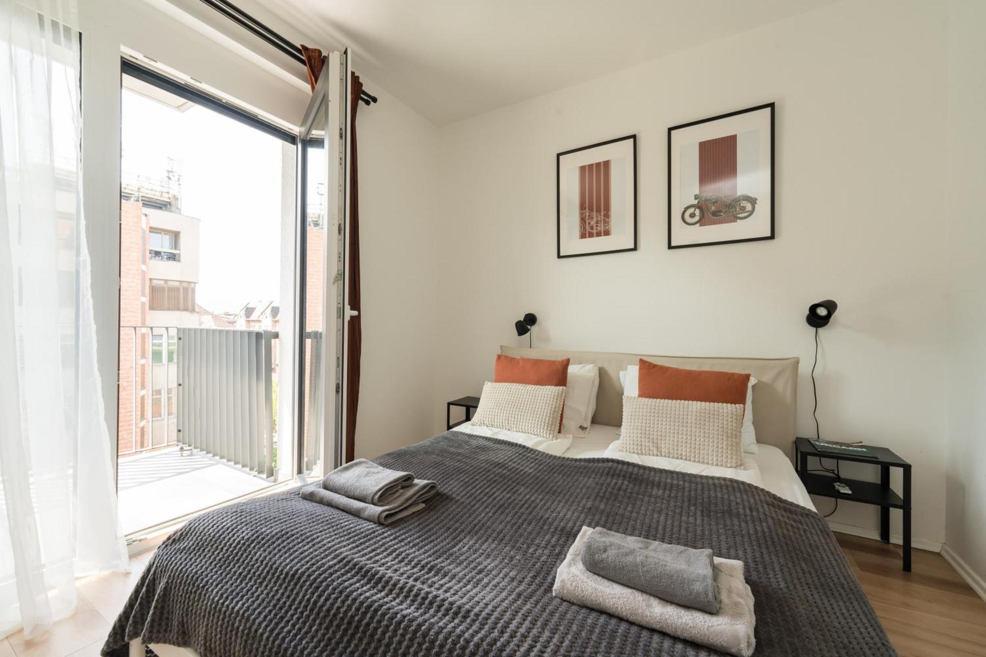 Brand New Modern Apartment-2 Rooms-Balcony-Garage Budapest Eksteriør billede