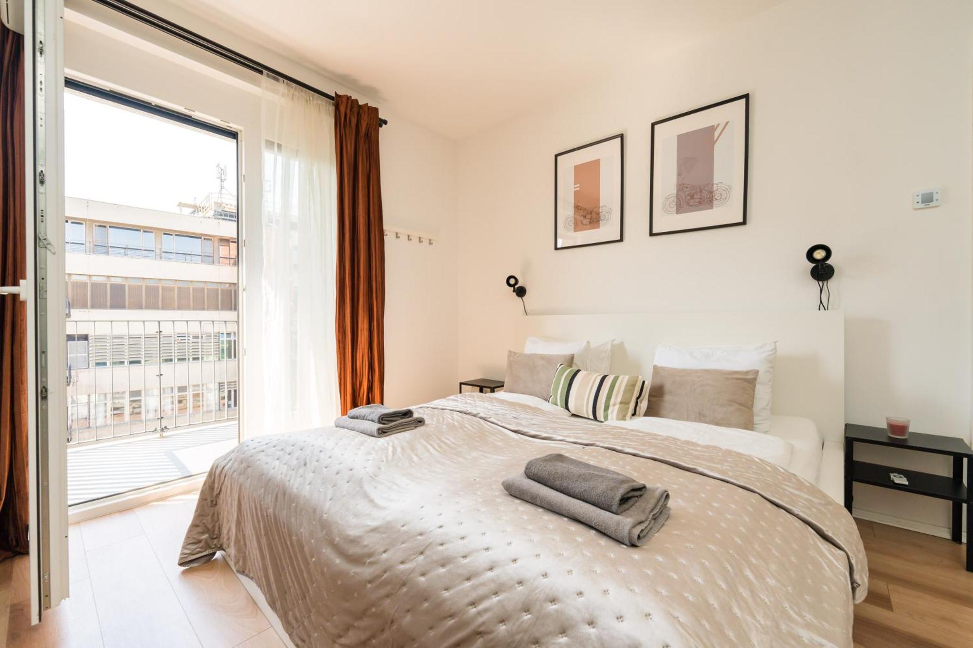 Brand New Modern Apartment-2 Rooms-Balcony-Garage Budapest Eksteriør billede